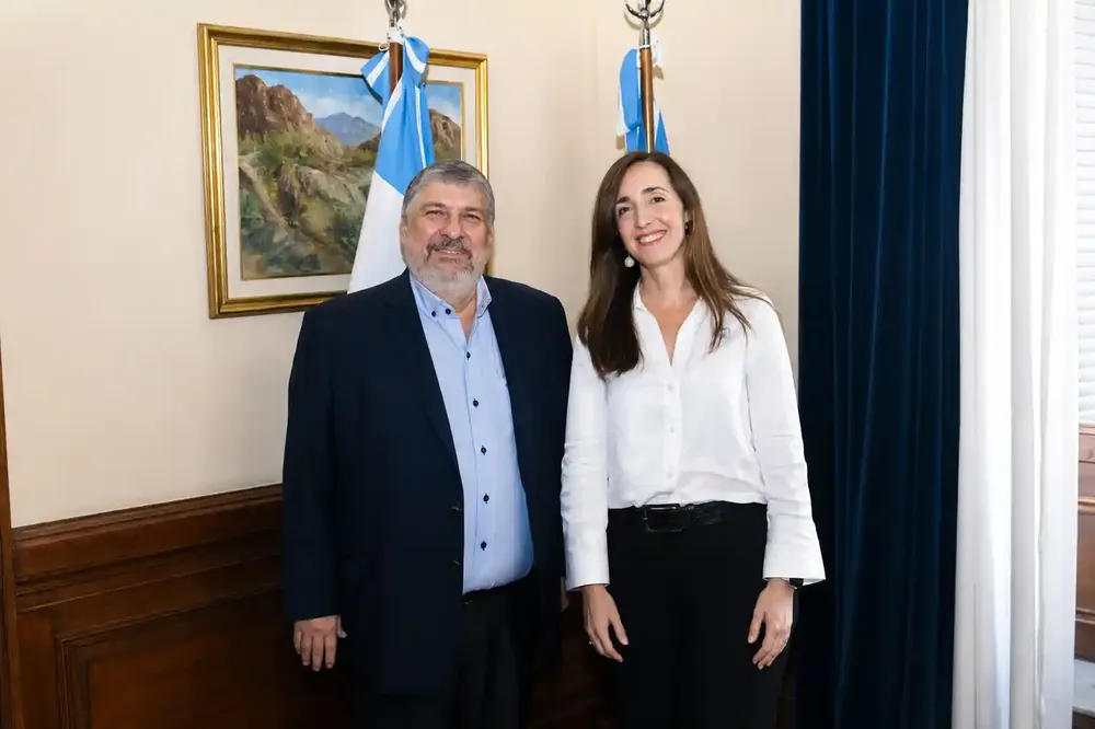 El jefe del bloque Justicialista en el Senado sorprendió al afirmar que Victoria Villarruel tiene aspiraciones presidenciales.