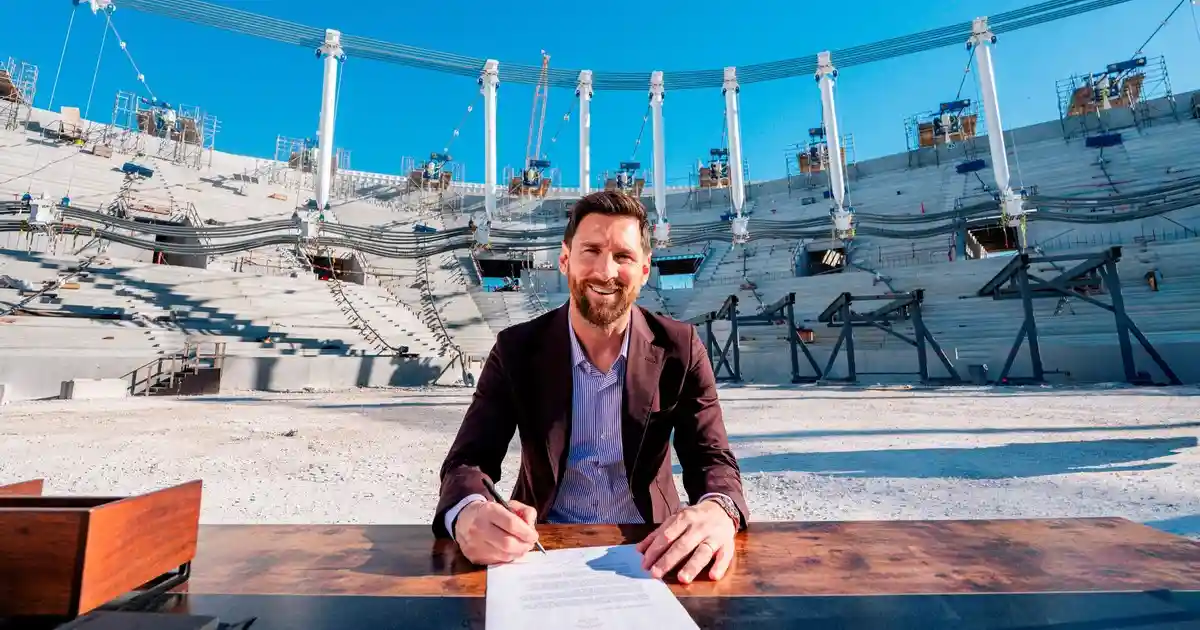 156672-lionel-messi-compro-un-club-de-espana-es-el-nuevo-dueno-de-la-ue-cornella-en-quinta-d69e1472c9ca1d