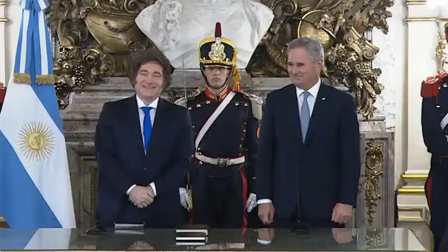 Screenshot-2026-04-24-at-21-39-21-El-Gobierno-le-respondio-al-Reino-Unido-y-se-tensiona-la-discusion-por-Malvinas-Fueron-son-y-seran-argentinas-Infobae (1) (1)