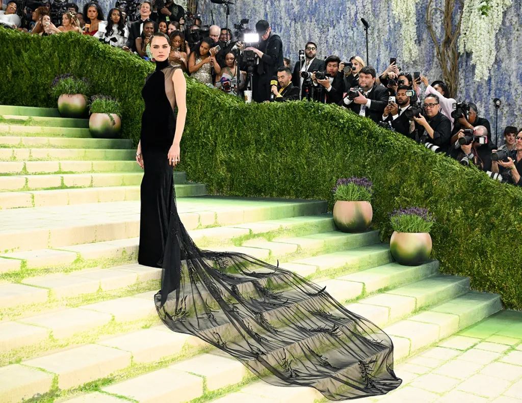 cara-delevingne-met-gala-2026-billboard-1200