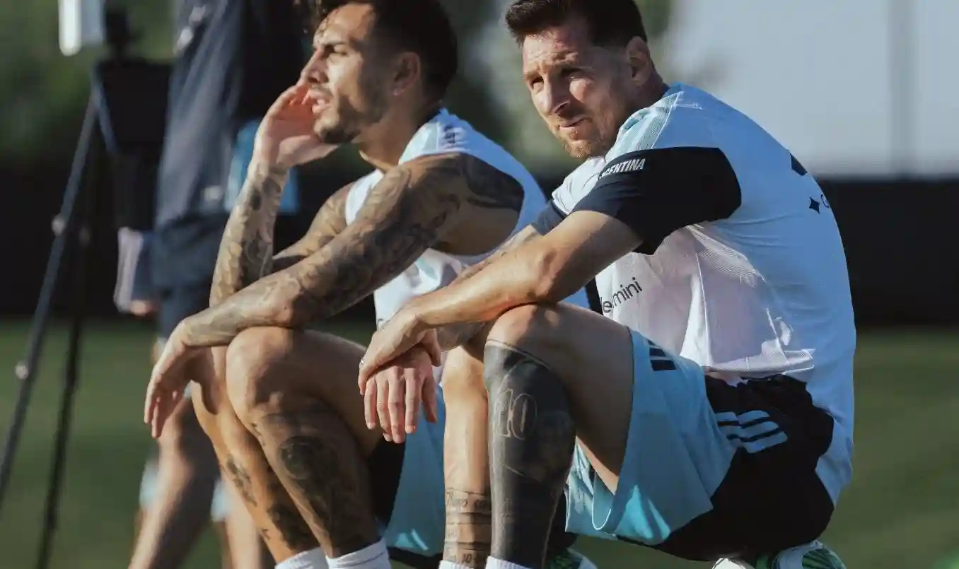 La Selección argentina completó su segundo entrenamiento en Kansas y Scaloni probó un once para jugar ante Honduras